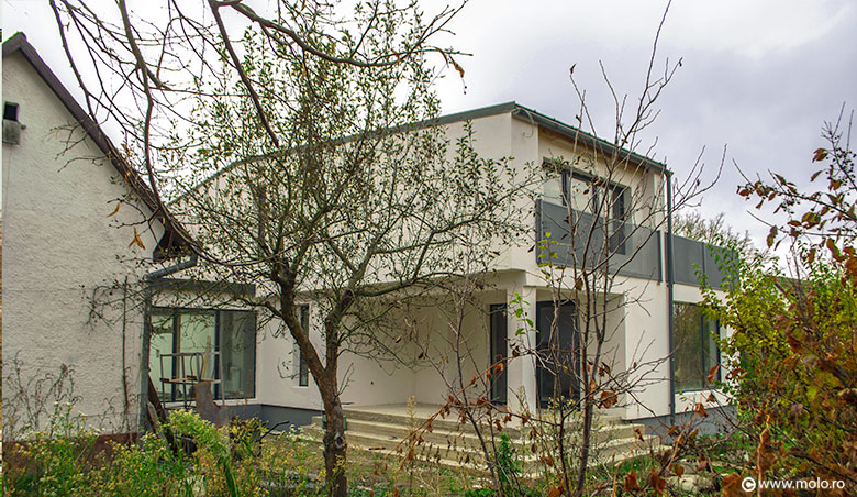 Oizo modern house
